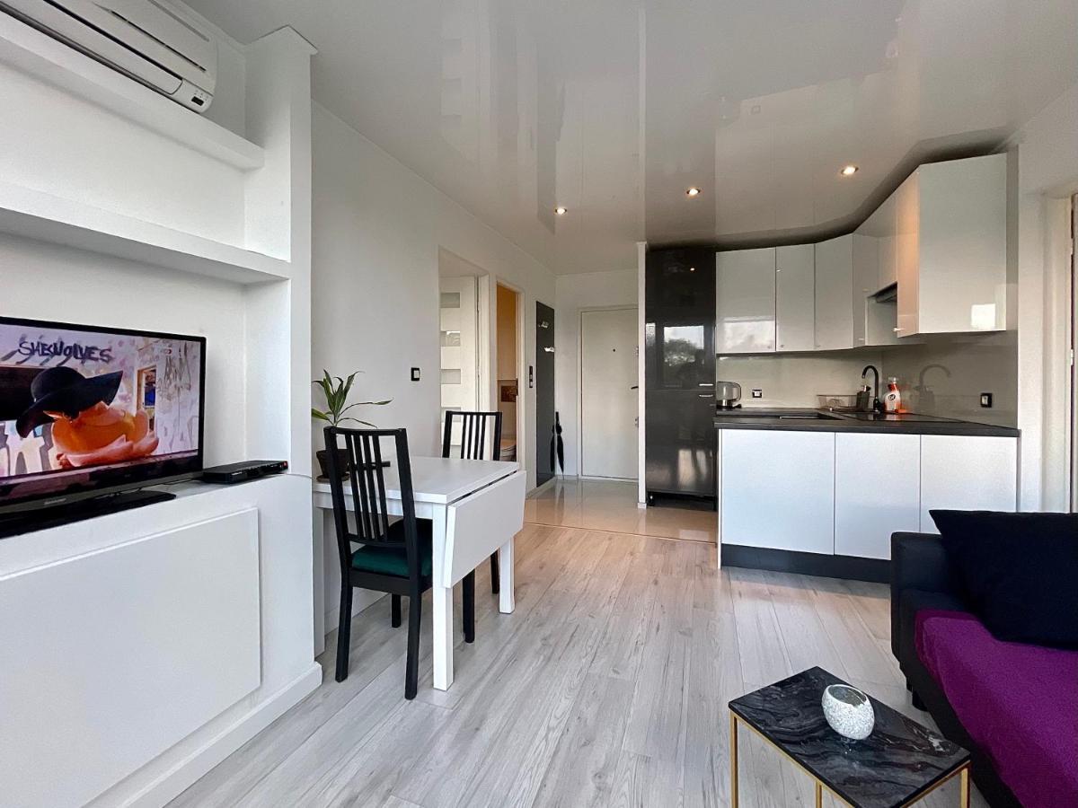 Sasi - Cozy Apartment For 6 People In Centre Varsovie Extérieur photo