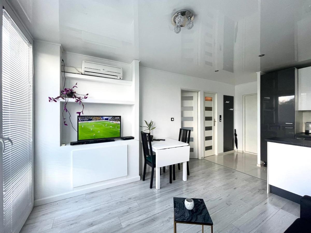 Sasi - Cozy Apartment For 6 People In Centre Varsovie Extérieur photo